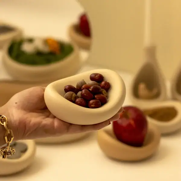 قالب سیلیکونی ظرف هفتسین دفرمه قالب سیلیکونی ظرف هفتسین دفرمه ساختهشده توسط مجموعه اهرا دکوراتیو