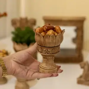 قالب سیلیکونی هفتسین گلبرگ هخامنشی ساخته‌شده توسط مجموعه اهرا دکوراتیو