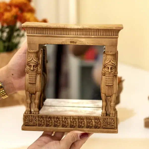 قالب سیلیکونی استند آینه دروازه ملل ساخته‌شده توسط مجموعه اهرا دکوراتیو