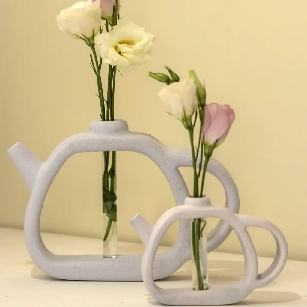 قالب سیلیکونی و خروجی دکوری گلجای مینیمال تی‌پات در دو سایز کوچک و بزرگ برند اهرا